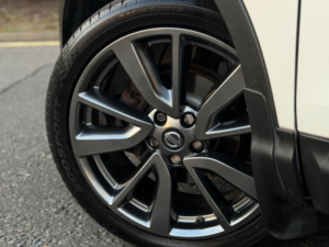 2014 Nissan Qashqai 1.6 Dci Tekna 4WD Euro 5 (s/s) 5dr in White — image 5