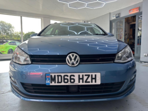 2017 Volkswagen Golf 1.6 Tdi Bluemotion Tech Match Edition Euro 6 (s/s) 5dr in Blue — image 2