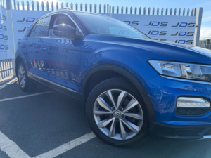 2018 Volkswagen T-Roc 1.0 Tsi Design SUV 5dr Petrol Manual Euro 6 (s/s) (115 Ps) in Blue — image 3