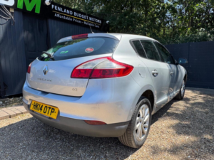 2014 Renault Megane 1.5 Dci Energy Dynamique Tomtom Euro 5 (s/s) 5dr in Silver — image 5
