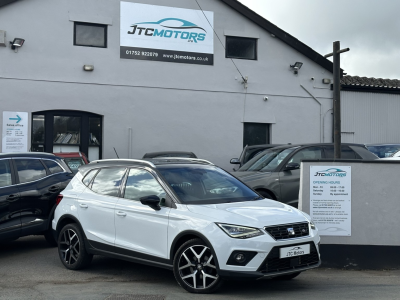 2021 SEAT Arona 1.0 Tsi 110 Fr Sport [ez] 5dr Man, Petrol, White + Lovely Example in White — image 1