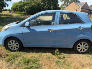 2014 Kia Picanto 1.3 2 in Blue — image 6