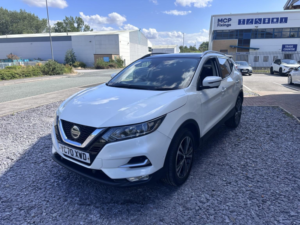 2020 Nissan Qashqai 1.3 Dig-T N-Connecta in White — image 4