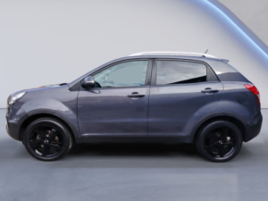 2018 Ssangyong Korando 2.2d Le SUV 5dr Diesel Manual Euro 6 (178 Ps) in Grey — image 4