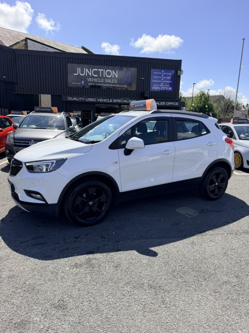2018 Vauxhall Mokka X 1.6 Cdti Design Nav in White — image 1