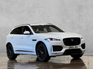 2019 Jaguar F-Pace 2.0 D180 Chequered Flag Auto AWD Euro 6 (s/s) 5dr in White — image 6