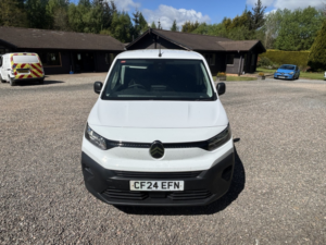 2024 Citroen Berlingo 1.5 Berlingo Pv M Bhdi 1.5 100 S&s Mt6 Enterprise in White — image 3