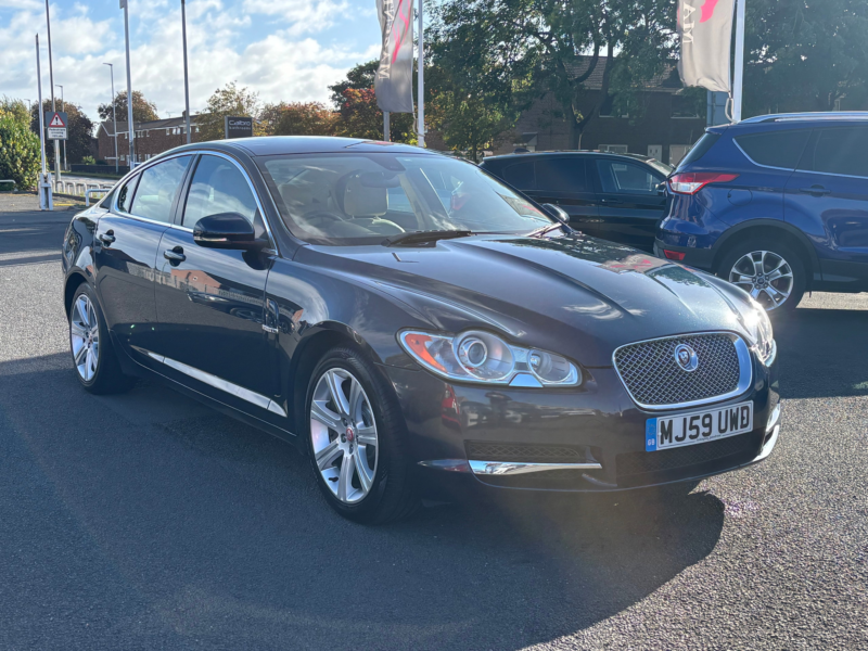 2009 Jaguar Xf 3.0d V6 Luxury Saloon 4dr Diesel Auto Euro 5 (240 Ps) in Blue — image 1