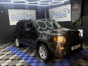 2015 Jeep Renegade 1.4 Renegade My16 1.4 Multiair Ii 140hp Longitude in Black — image 3