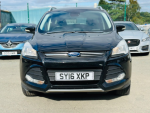 2016 Ford Kuga 1.5 T Ecoboost Zetec in Black — image 5