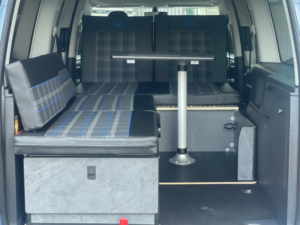 2019 Volkswagen Caddy Maxi 2.0 Tdi C20 Maxi in Blue — image 3