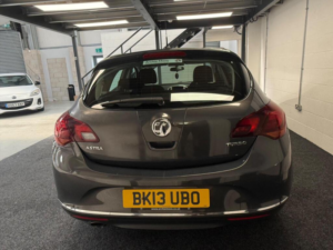 2013 Vauxhall Astra 1.4t 16v Sri Euro 5 5dr — image 4