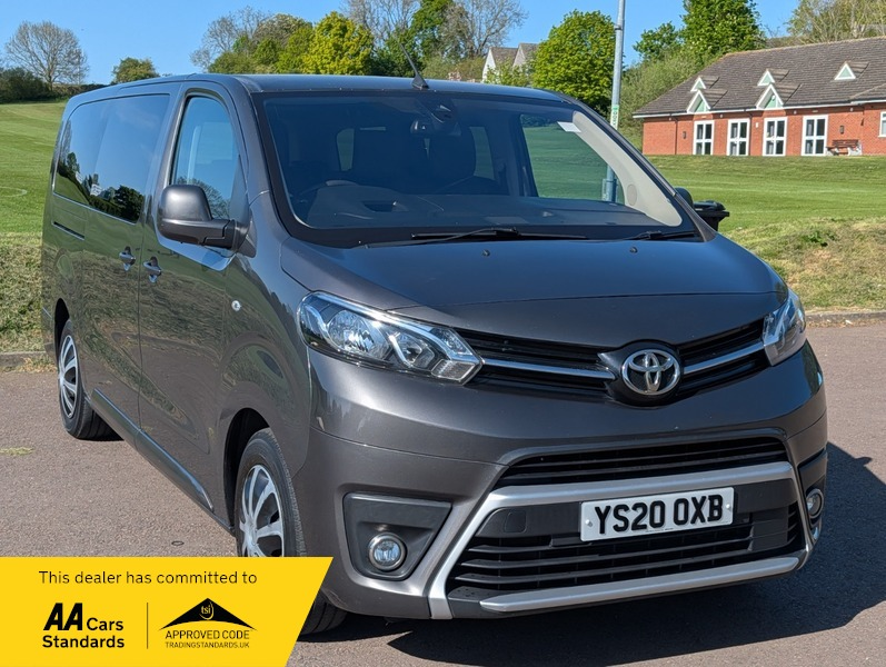 2020 Toyota Verso D-4d L2 Shuttle in Grey — image 1