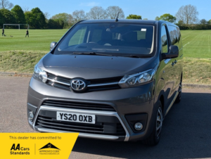 2020 Toyota Verso D-4d L2 Shuttle in Grey — image 3
