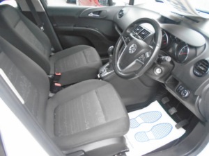 2016 Vauxhall Meriva 1.4i Life MPV 5dr Petrol Manual Euro 6 (100 Ps) in White — image 6