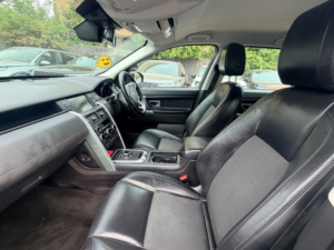 2017 Land Rover Discovery Sport Td4 Se Tech in Grey — image 3