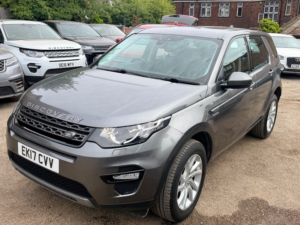 2017 Land Rover Discovery Sport Td4 Se Tech in Grey — image 4