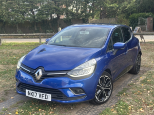 2017 Renault Clio 1.5 Dynamique S Nav Dci 110 in Blue — image 2