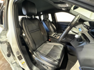2020 Land Rover Range Rover Evoque 2.0 D150 R-Dynamic S Fwd Euro 6 (s/s) 5dr in White — image 4