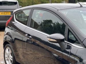 2015 Ford Fiesta 1.3 Zetec in Black — image 3