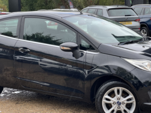 2015 Ford Fiesta 1.3 Zetec in Black — image 5