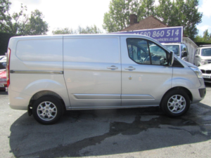 2013 Ford Transit Custom 2.2 Tdci 330 Limited in Silver — image 4