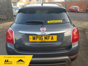 2016 Fiat 500x 1.6l Cross Multijet SUV 5dr Diesel Manual Euro 6 (118 Bhp) in Grey — image 4