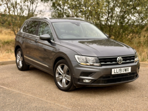 2019 Volkswagen Tiguan 1.5 Tsi Evo Match in Grey — image 2