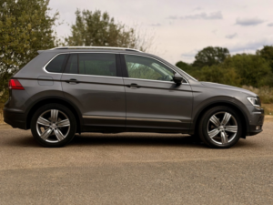 2019 Volkswagen Tiguan 1.5 Tsi Evo Match in Grey — image 5