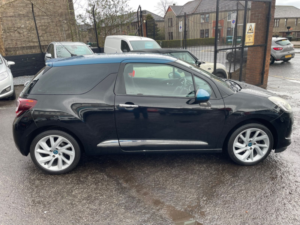 2015 Citroen Ds3 1.2 Puretech Dstyle Plus Hatchback 3dr Petrol Manual Euro 6 (s/s) (110 Ps) in Black — image 3