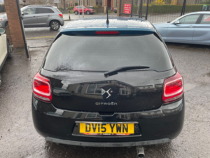 2015 Citroen Ds3 1.2 Puretech Dstyle Plus Hatchback 3dr Petrol Manual Euro 6 (s/s) (110 Ps) in Black — image 5