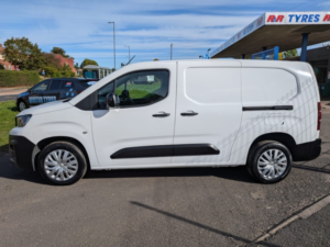 2022 Peugeot Partner 1.5 Bluehdi 950 Professional Premium in White — image 5