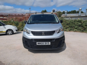 2018 Citroen Dispatch 2.0 Bluehdi 1400 Enterprise Plus M Fwd 2 Euro 6 (s/s) 6dr in Silver — image 2
