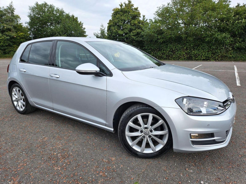 2014 Volkswagen Golf 2.0 Tdi Bluemotion Tech Gt Euro 5 (s/s) 5dr in Silver — image 1