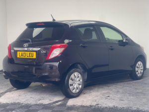 2026 Toyota Yaris 1.33 Dual Vvt-I Tr Multidrive S Euro 5 5dr in Purple — image 6