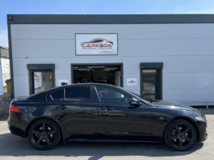 2017 Jaguar Xe 2.0 D R-Sport in Black — image 4