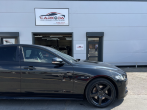 2017 Jaguar Xe 2.0 D R-Sport in Black — image 6