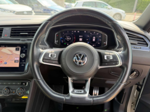 2020 Volkswagen Tiguan 2.0 Tdi R-Line Tech DSG 4motion Euro 6 (s/s) 5dr in White — image 4