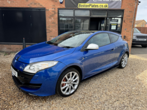2011 Renault Megane 2.0 T 16v Renaultsport in Blue — image 2
