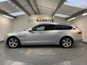 2019 Jaguar Xf 2.0i Portfolio Gpf Sportbrake 5dr Petrol Auto Euro 6 (s/s) (250 Ps) in Silver — image 2