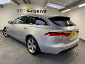 2019 Jaguar Xf 2.0i Portfolio Gpf Sportbrake 5dr Petrol Auto Euro 6 (s/s) (250 Ps) in Silver — image 3