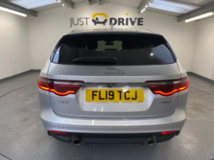 2019 Jaguar Xf 2.0i Portfolio Gpf Sportbrake 5dr Petrol Auto Euro 6 (s/s) (250 Ps) in Silver — image 4