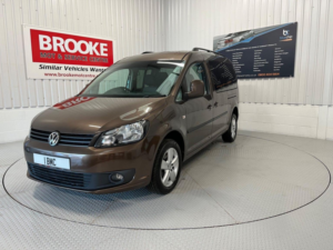 2013 Volkswagen Caddy Maxi Life Wheelchair Access in Brown — image 2