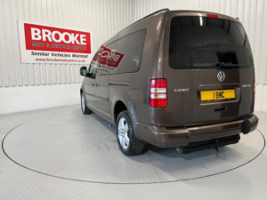 2013 Volkswagen Caddy Maxi Life Wheelchair Access in Brown — image 3