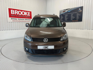 2013 Volkswagen Caddy Maxi Life Wheelchair Access in Brown — image 5