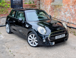 2015 MINI Hatch 2.0 Cooper Sd 3-Door Hatch in Black — image 3