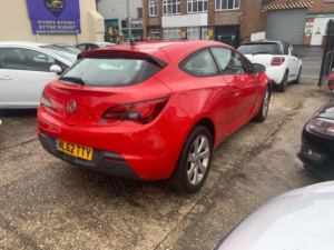2012 Vauxhall Astra Gtc 1.4t 16v Sport Euro 5 (s/s) 3dr in Red — image 4