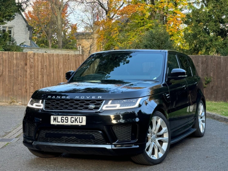 2019 Land Rover Range Rover Sport 3.0 Sd V6 Hse in Black — image 1