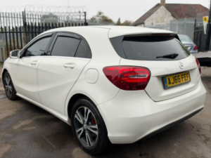 2016 Mercedes-Benz A Class 1.6 A160 Se 7g-Dct Euro 6 (s/s) 5dr in White — image 4