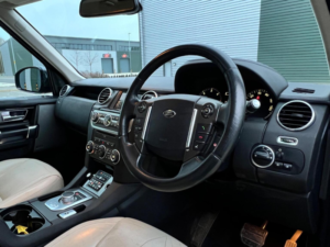 2015 Land Rover Discovery 4 3.0 Sd V6 Hse Luxury Auto 4WD Euro 5 (s/s) 5dr in Grey — image 4